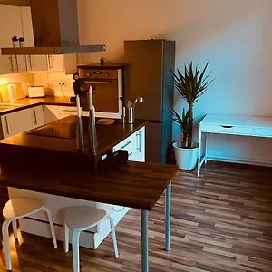 Tolle Stadtwohnung Mit Guter Verkehrsanbindung Apartment
