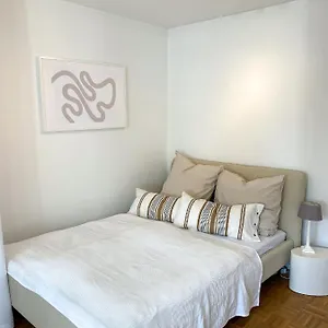 Modernes 50m² Mit Terasse Apartment
